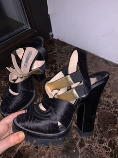 Босоножки Prada