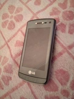 Телефон LG GD900