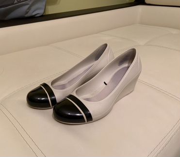 Туфли Crocs на танкетке, 36,5-37