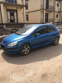 Peugeot 307 2.0 AT, 2001, 111 111 км