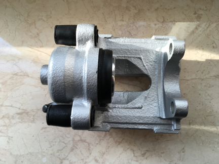 Суппорт bmw x1 e84 e87 e90