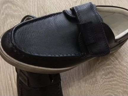 Школьные туфли р 33, новые