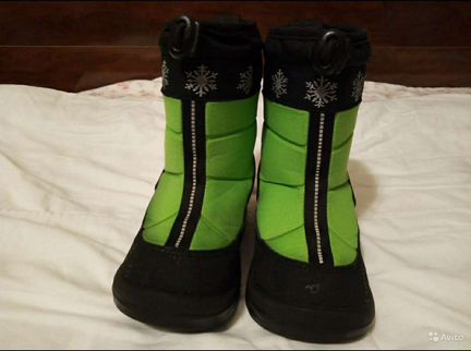 Сапожки Kuoma и шапочка Kerry