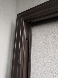 Металлическая дверная коробка