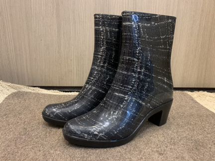 Сапоги женские резиновые новые 39