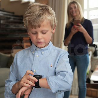 Детские часы Elari KidPhone 2 с GPS трекером