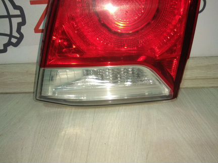 Фонарь правый внутренний Toyota Land Cruiser J200