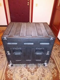 Продам рэковую стойку SKB