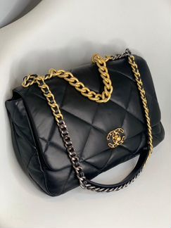 Сумка Chanel Flap 19 maxi