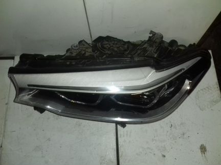 Фара левая на лед на BMW 5 G30