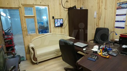 Гараж, > 30 м²