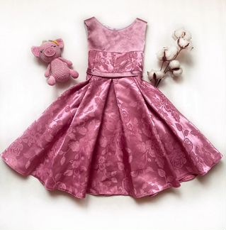 Нарядное платье для девочки 110-116