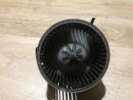 Мотор печки Mitsubishi Carisma 1995-2003