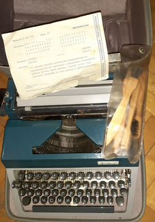 Пишущая машинка гдр