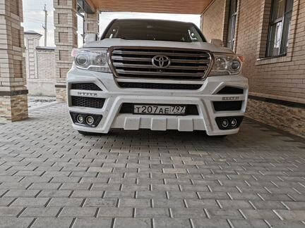 Бампер Gladiator Land Cruiser 200