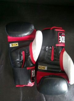 Боксерские перчатки