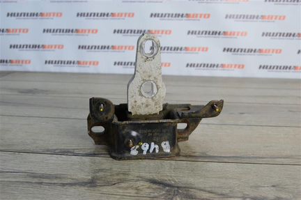 Опора двигателя левая Форд Фиеста 6 1.2