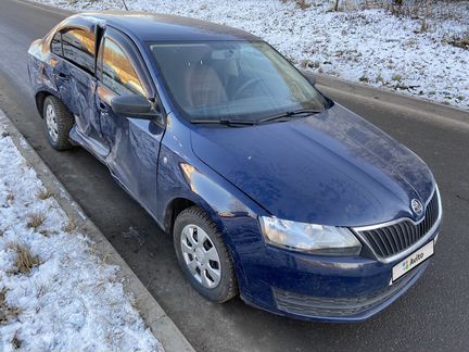 Skoda Rapid 1.6 МТ, 2016, битый, 56 000 км