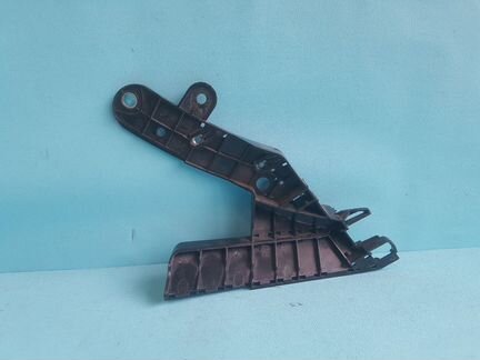 Кронштейн бампера передний правый Nissan Teana L33