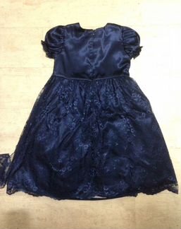 Шикарное платье Италия 4 года