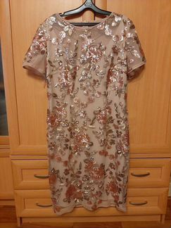 Платье нарядное блестящее