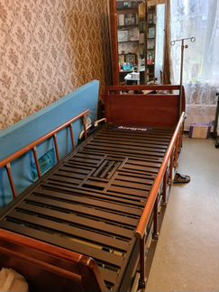 Медицинская кровать для лежачих больных