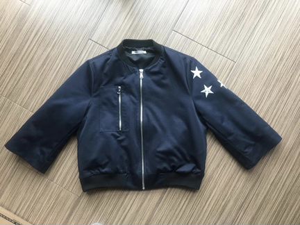 Курточка бомбер