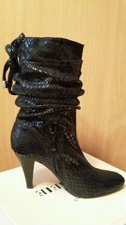 Новые текстильные сапожки на 37 размер