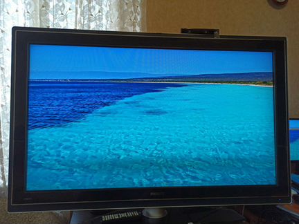 Телевизор Full HD Phillips 52
