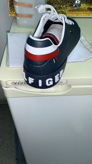 Tommy hilfiger кеды
