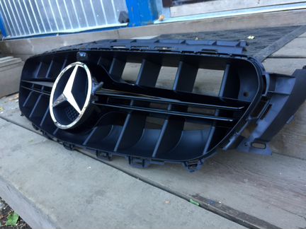 Решетка радиатора на Mercedes W213 6.3 AMG