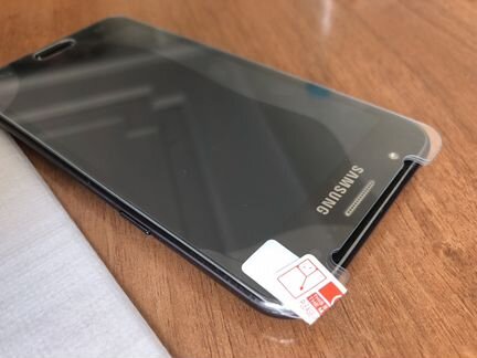 Бронестекло на samsung galaxy J