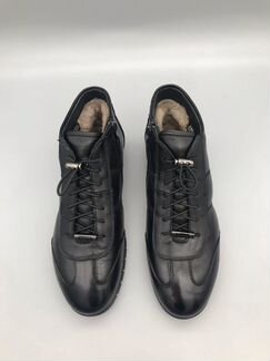 Кроссовки зимние