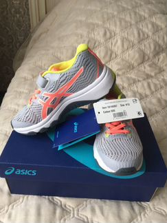 Кроссовки asics новые 18,5 см на ногу 17-18 см луч
