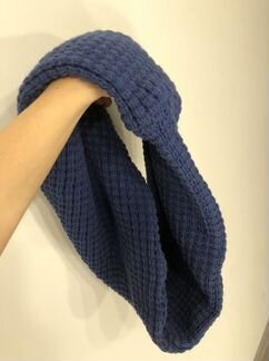 Зимние вещи, шарфы, снуды, шапки от 300