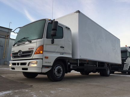 Hino 500 Фургон промтоварный (12т)