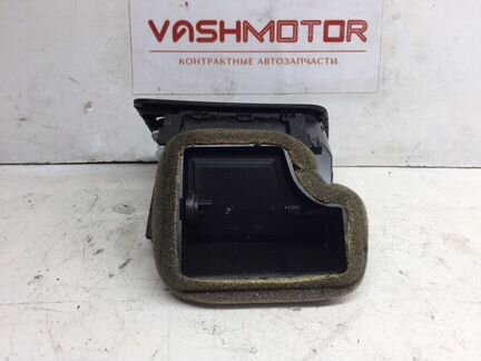 Дефлектор воздушный левый Volkswagen Passat Cc