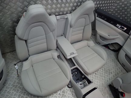 Porsche panamera 971 turbo S салон