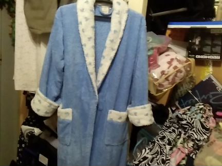 Халат махровый, женский. Б/у в хорошем состоянии