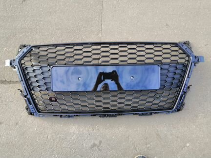 Решетка радиатора Audi TT RS 8S