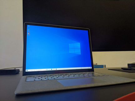 Microsoft surface laptop 3 i5-1035G7 8/512Gb