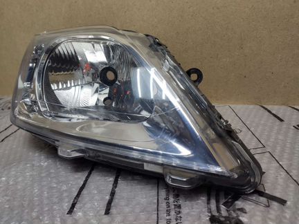 Фара Renault Logan 1 LADA Largus правая оригинал