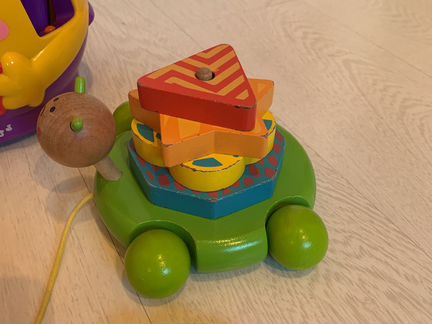 Развивающие игрушки
