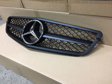 Решетка радиатора Mercedes W 204 C204