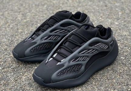 Аdidas Yeezy Boost 700 V3 
