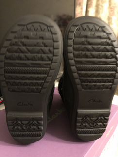 Ботинки для девочек Clarks