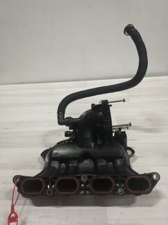 Впускной коллектор на Peugeot 308 T7 2007г