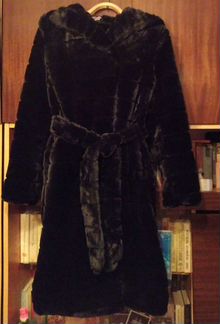 Шуба из эко меха новая