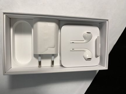 iPhone se 32gb розовый