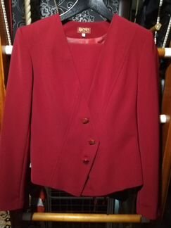 Костюм женский